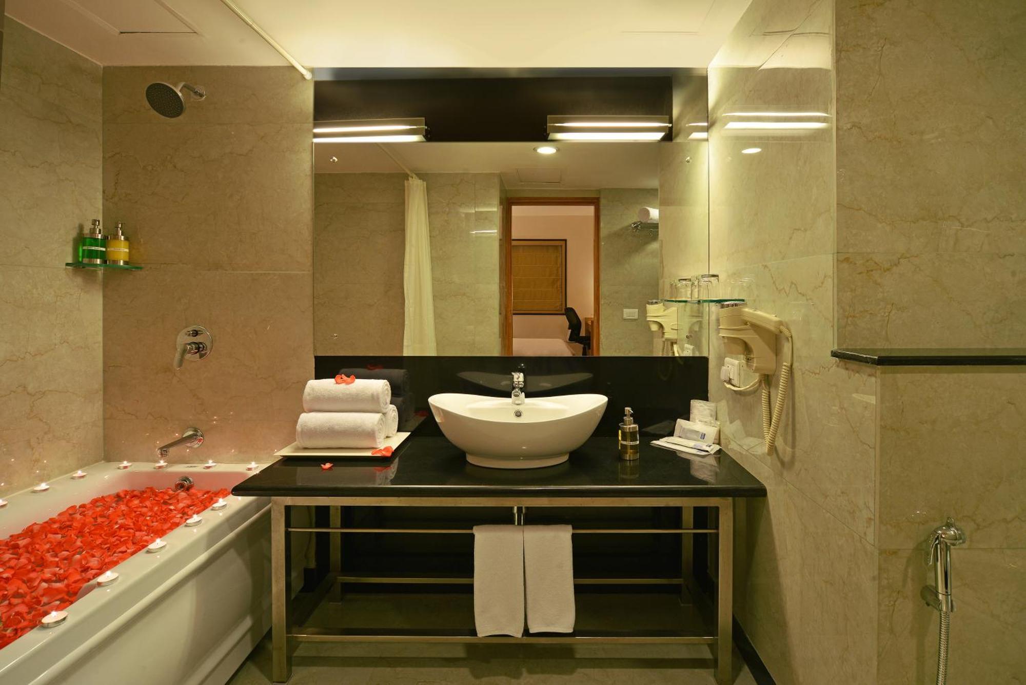 Red Fox By Lemon Tree Hotels, Bhiwadi Luaran gambar